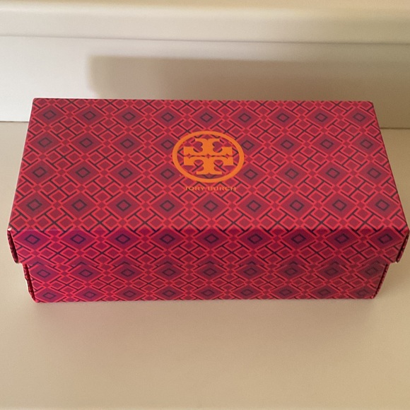 Tory Burch Chelsea Ballet Conceria Cameo - Picture 7 of 7